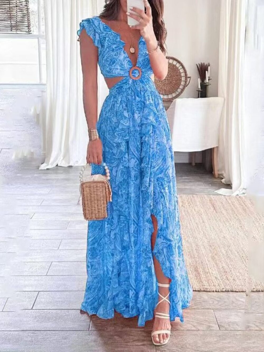 Women's dress in brand-new condition